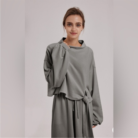 Nap Loungewear side tie sweatshirt gray size medium - Picture 1 of 10